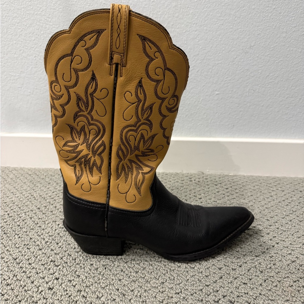 Ariat Black and Tan Cowboy Boots